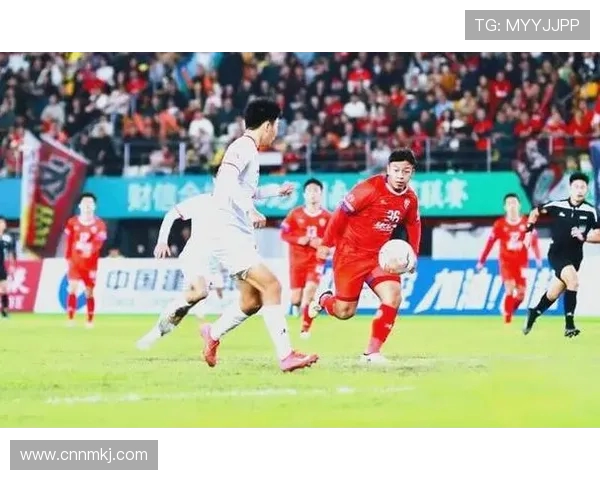 湘超足球赛激战正酣本土球员争夺冠军荣誉足球发展新机遇开启