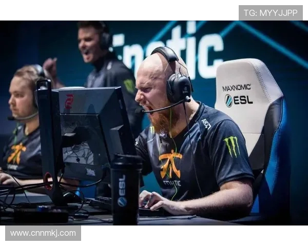 CSGO战术解析：深入探讨LNG战队的地图控制与战略布局