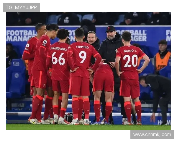 利物浦迎战切尔西,英超焦点大战激烈上演,两队全力争夺榜首位置 利物浦迎战切尔西,英超焦点大战激烈上演,两队全力争夺榜首位置